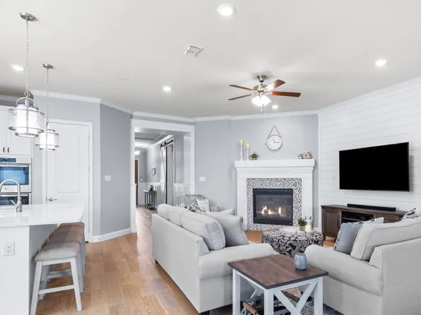 3042 Seattle Slew Dr, Celina, TX 75009