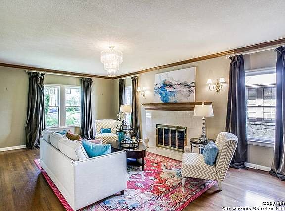 4th image of 403 Thelma Dr