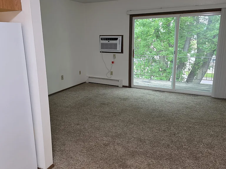 618 Heritage Dr #17 — Photo 3