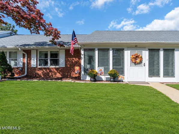 45c Cambridge Court, Lakewood, NJ 08701