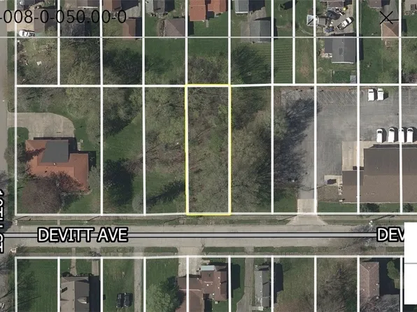 338 Devitt Ave, Campbell, OH 44405