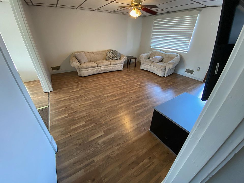 1st image of 211 Adrian Ave Floor 3