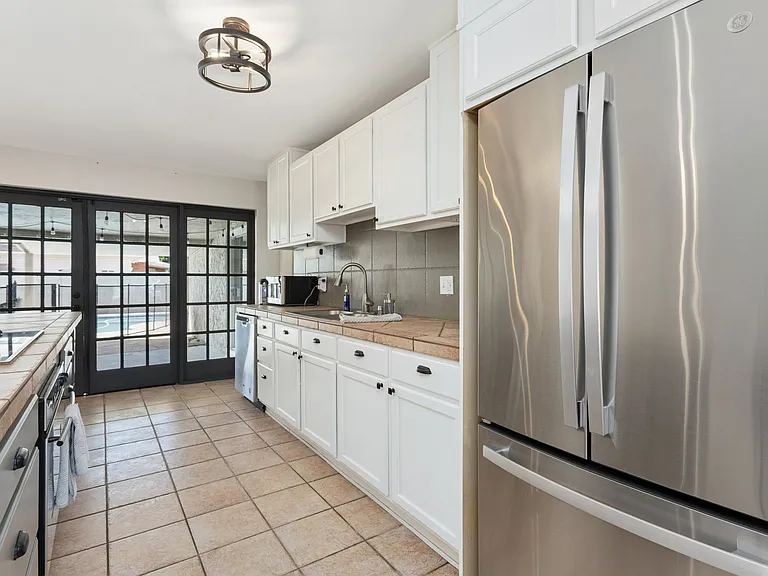 2356 N 85th Pl — Photo 9
