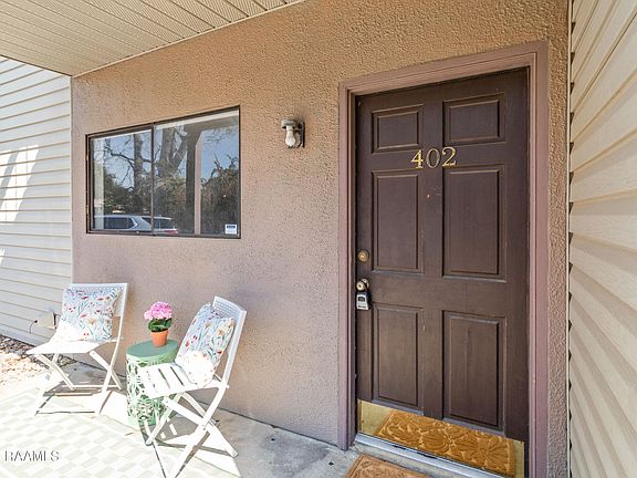 5th image of 110 W Bayou Pkwy APT 402