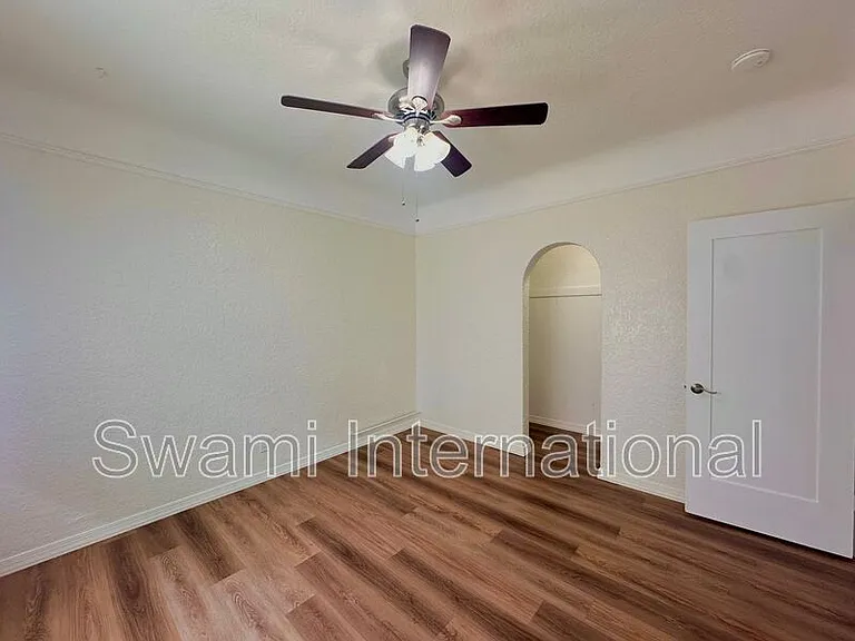 2066 Chestnut Ave — Photo 24