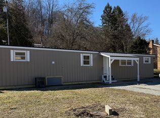 2233 Hunter Rd, Greensburg, PA 15601