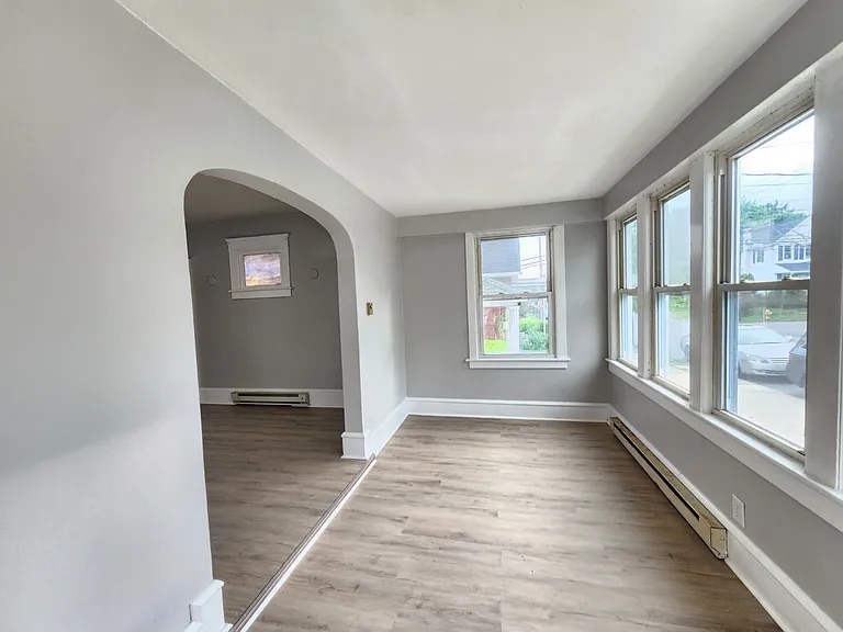 130 Brown St #1 — Photo 2