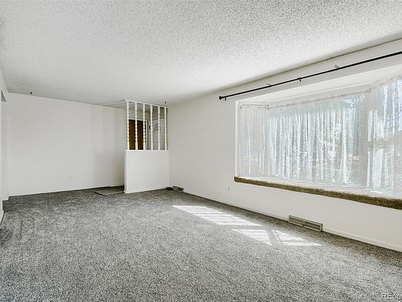 4th image of 8131 Irving Street