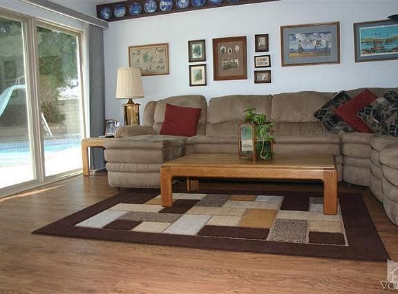 5th image of 3562 Faria St