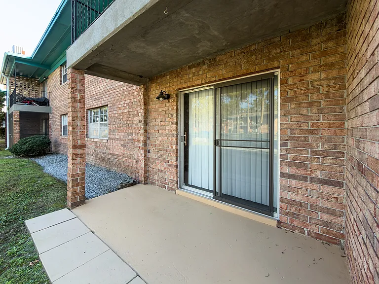 Watermarc Apartments - Patio