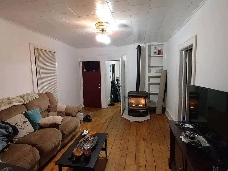 27 N Melcher St #2