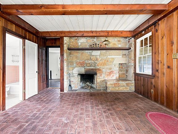 60th image of 841 Earley Farm Rd