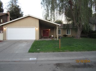 9122 Cornwall Dr, Stockton, CA 95209