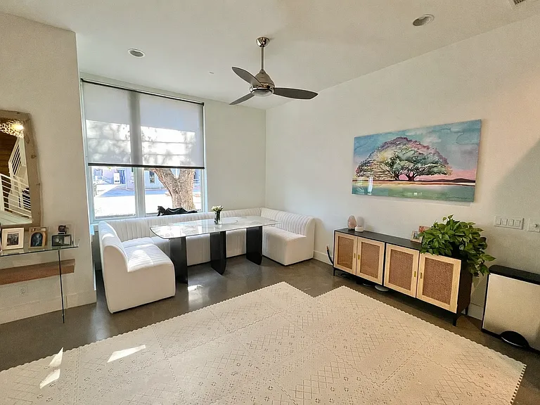 2118 Brackenridge St #2 — Photo 16