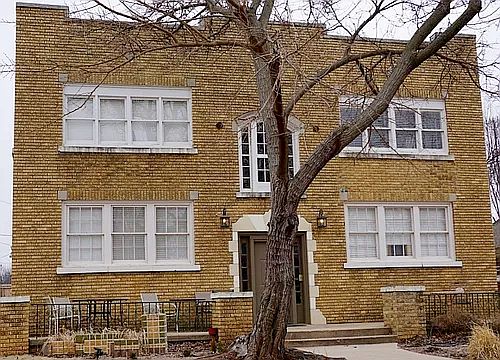 1st image of 412 NW 25th St APT 8