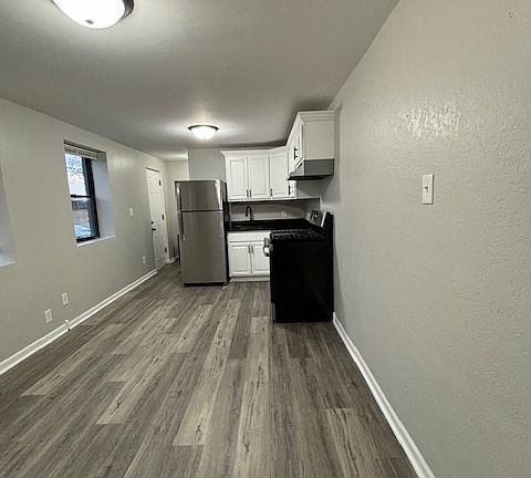 2nd image of 14424 Morse St #11330595