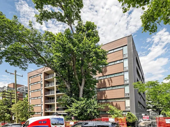 60 Montclair Ave Unit 402, Toronto, ON M5P 1P7