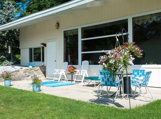 14 Shore Grove Rd, Clinton, CT 06413