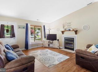 2 Jupiter Dr, Sewell, NJ 08080