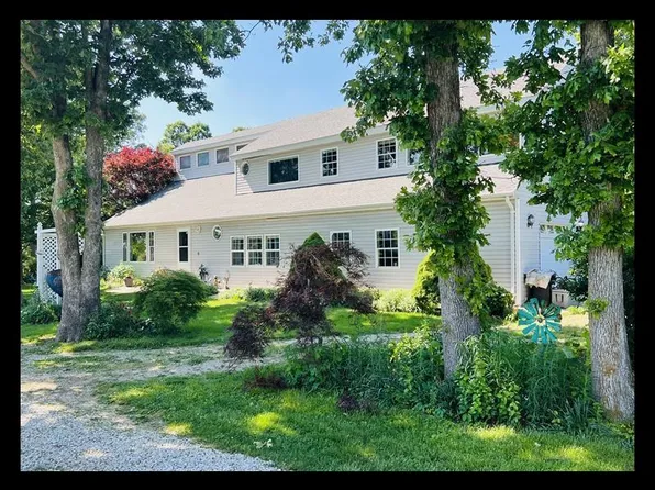 32647 State Highway Dd, Macon, MO 63552