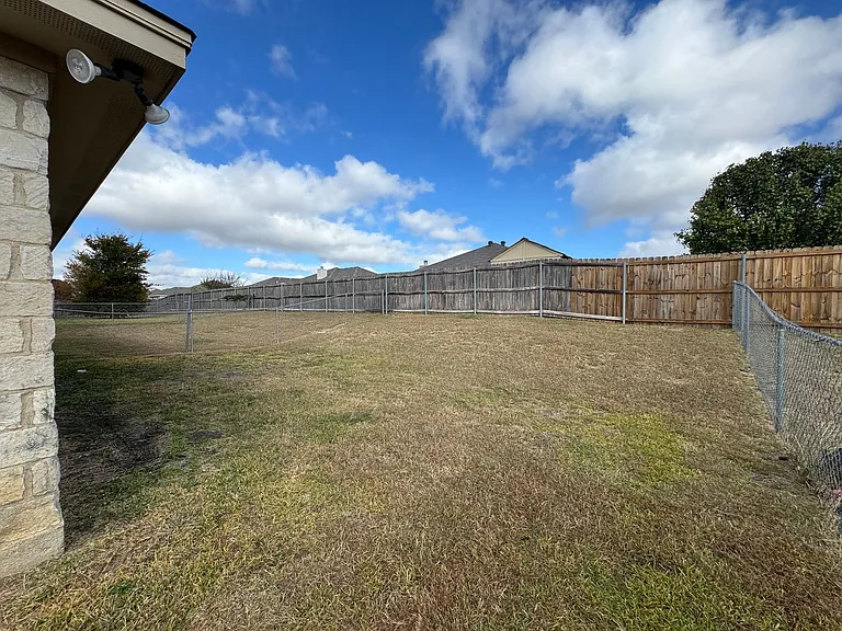 1205 Powder River Dr. — Photo 16