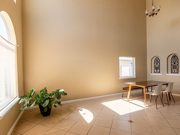 3rd image of 3412 Jan De Roos Pl