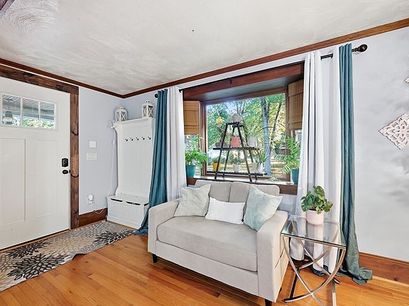 4th image of 53 James St