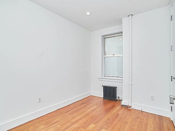 5th image of 4300 Broadway APT 3H