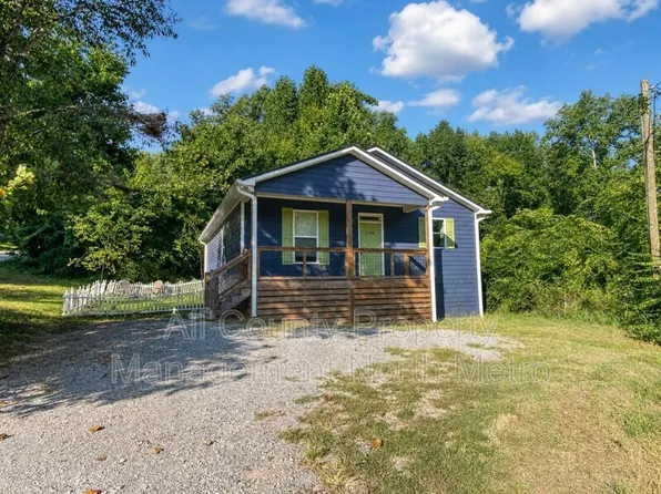 5390 Valley Dr, Cumming, GA 30041