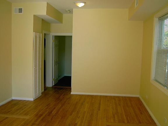 4th image of 4853 N Hoyne Ave #1