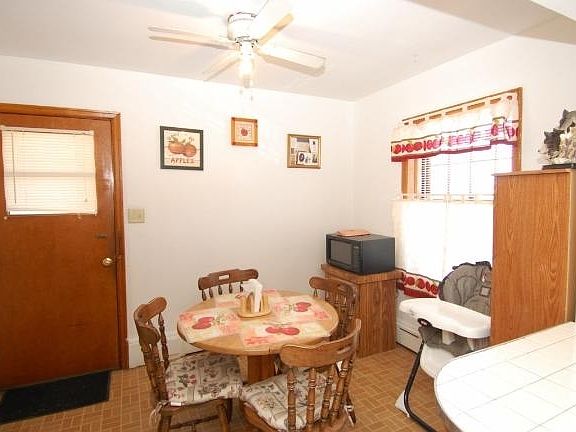 5th image of 911 Birchwood Dr #913