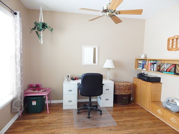 4th image of 3803 Fox Hunt Way
