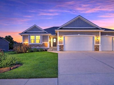 800 154th Pl, Basehor, KS, 66007