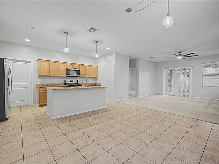 7441 S Via Casa Elegante — Photo 5