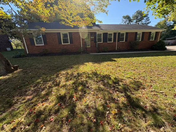 737 Lucerne Dr, Spartanburg, SC 29302