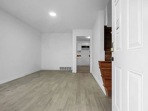 3rd image of 259 Broadmeadows Blvd #259