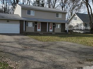 3906 Vira Rd, Stow, OH 44224