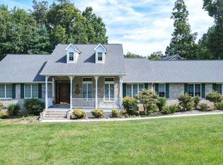 3779 Foxcroft Cir, Pulaski, VA 24301
