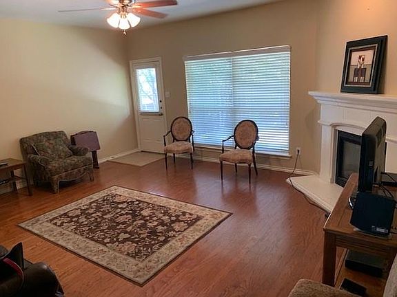 3rd image of 9713 Burwell Dr
