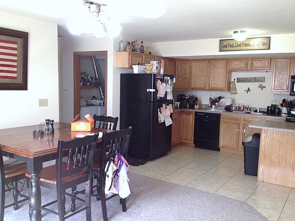 4th image of 2730 Buttonwood Dr