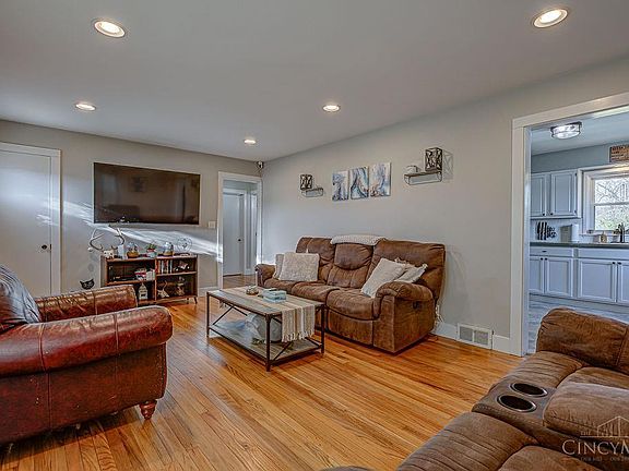 4th image of 4134 Millville Oxford Rd