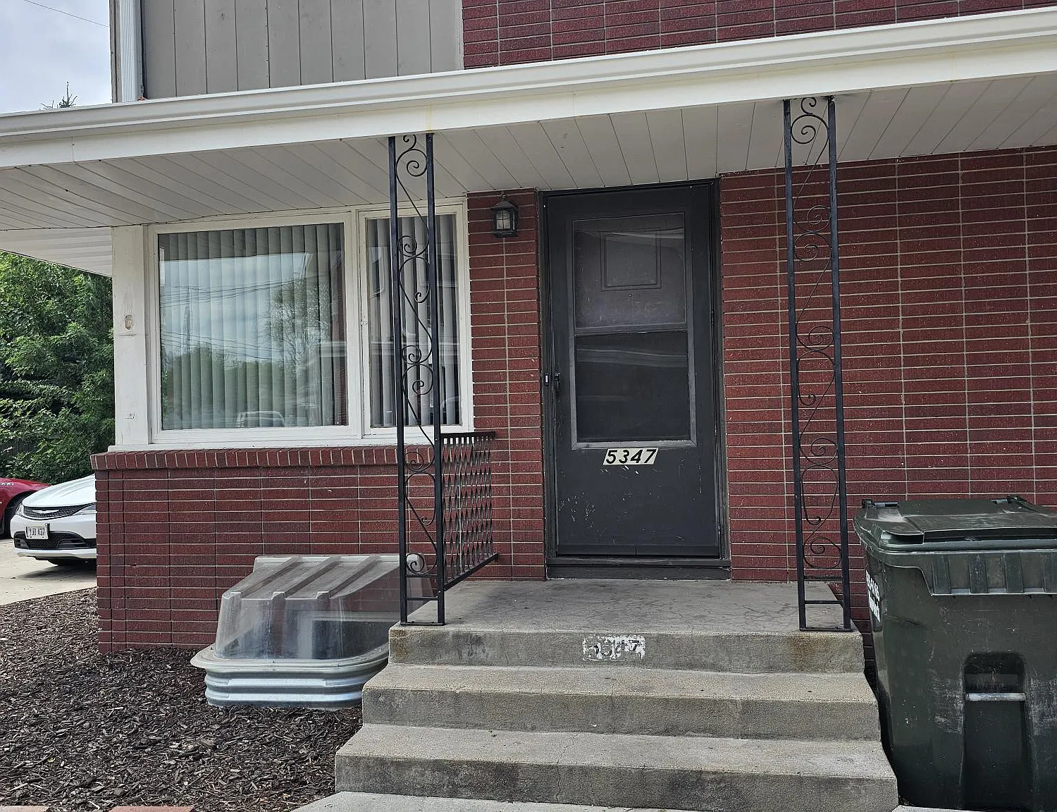 3 bed, 1650 sqft, $1,275 — Photo 1