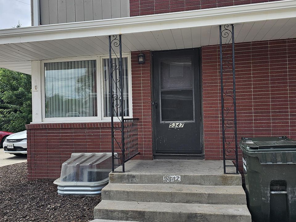 Front Door to Apartment