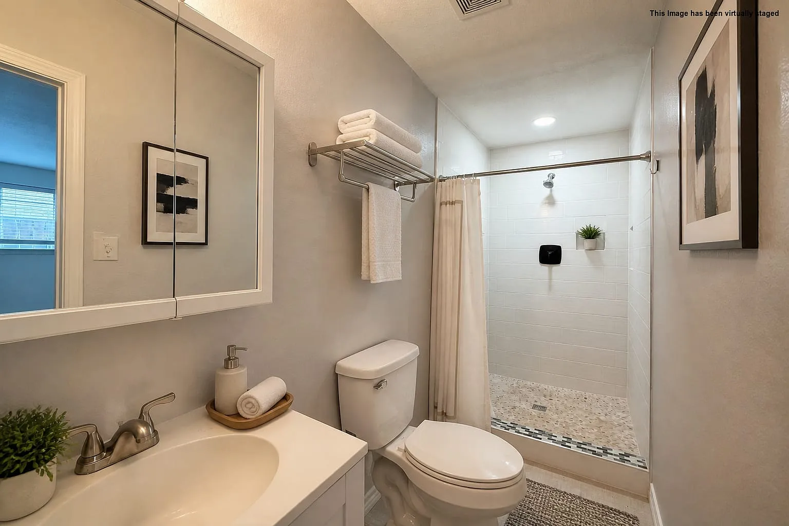 2 bed, 1000 sqft, $2,100 — Photo 3