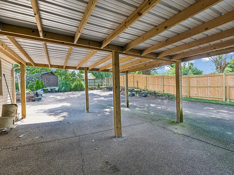 3317 Marcus Dr — Photo 29