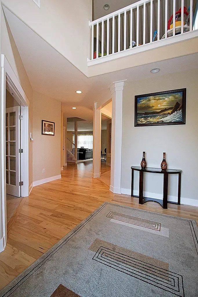 3 bed, 2.5 bath, 3093 sqft, $4,500 — Photo 3