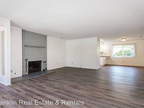 5th image of 196 Whidbey St