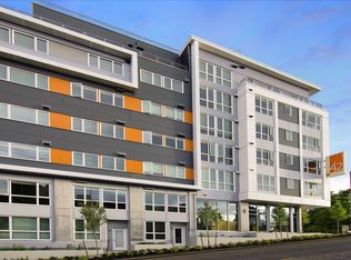 Oregon 42 Apartments, Seattle, WA 98116