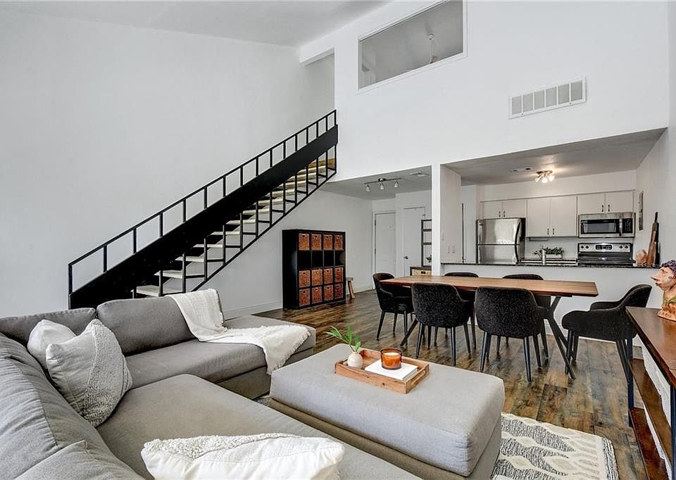 1st image of 1818 S Lakeshore Blvd APT 30