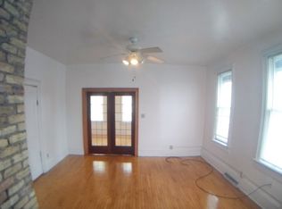 828 E Pearson St, Milwaukee, WI 53202